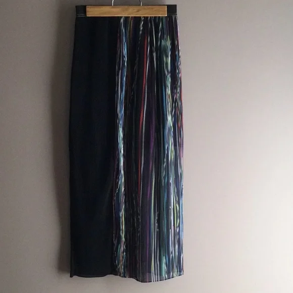 Sandro Paris size 2 black and multicolored midi length skirt - Picture 2 of 6